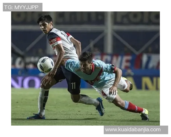 独立队与萨兰迪兵工厂激战在即谁能在这场对决中笑到最后